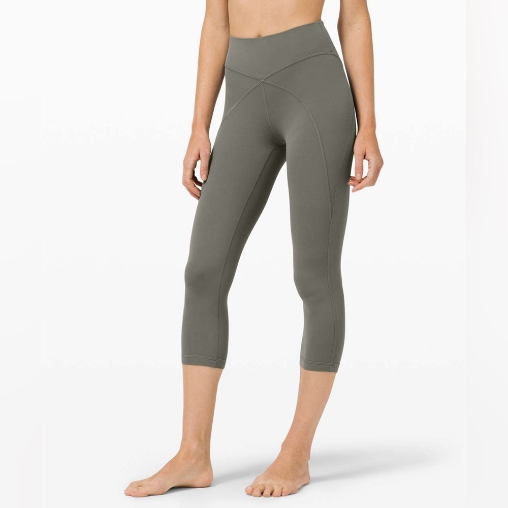 Lululemon Get Centered High Rise Crop 21" Grey Sage Size 2